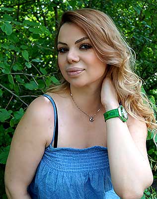 Amazing Single Women From Ukraine Nikolaev Ol Ga 44 Yo Hair Color